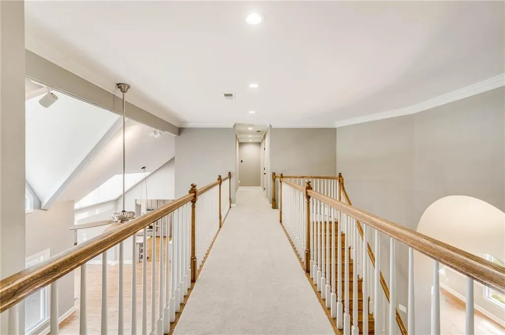 160 Grogans Landing, Sandy Springs, Georgia 30350, 5 Bedrooms Bedrooms, ,5 BathroomsBathrooms,Residential,Sold,160 Grogans Landing,6934950