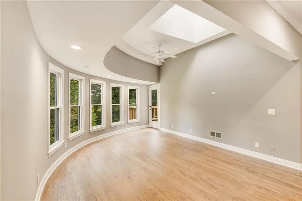 160 Grogans Landing, Sandy Springs, Georgia 30350, 5 Bedrooms Bedrooms, ,5 BathroomsBathrooms,Residential,Sold,160 Grogans Landing,6934950