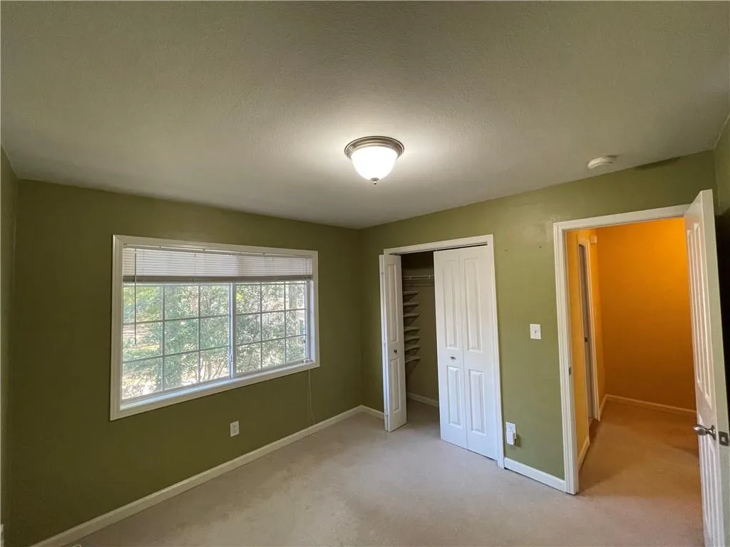 6940 Roswell Road Unit 22c, Sandy Springs, Georgia 30328, 2 Bedrooms Bedrooms, ,1 BathroomBathrooms,Residential,Sold,6940 Roswell Road Unit 22c,6959650