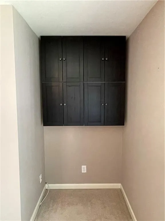 6940 Roswell Road Unit 22c, Sandy Springs, Georgia 30328, 2 Bedrooms Bedrooms, ,1 BathroomBathrooms,Residential,Sold,6940 Roswell Road Unit 22c,6959650
