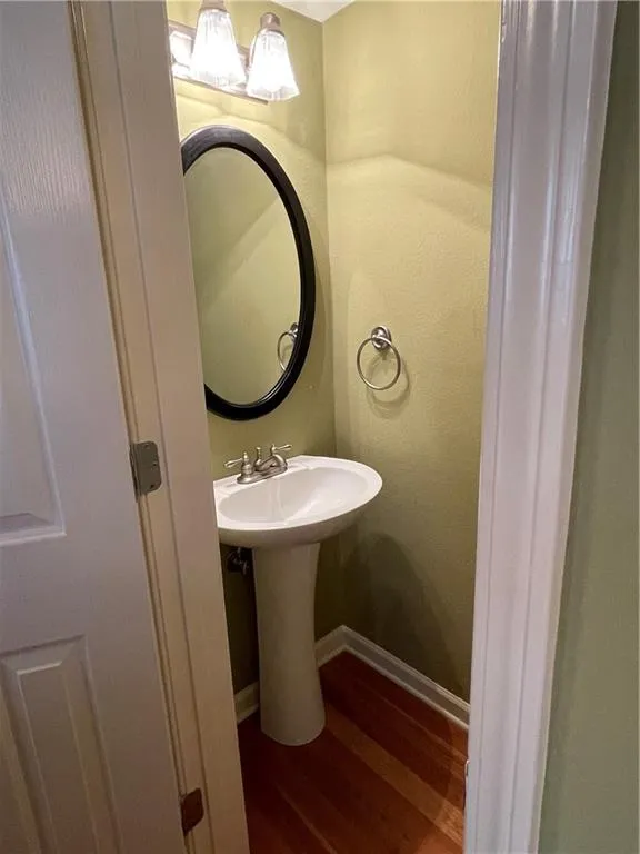 6940 Roswell Road Unit 22c, Sandy Springs, Georgia 30328, 2 Bedrooms Bedrooms, ,1 BathroomBathrooms,Residential,Sold,6940 Roswell Road Unit 22c,6959650