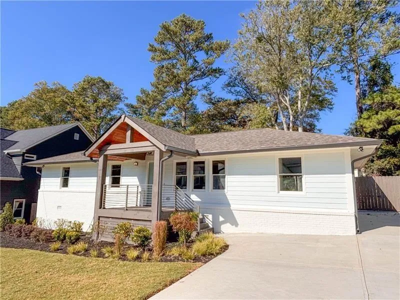 1912 Canmont Drive Ne, Atlanta, Georgia 30319, 3 Bedrooms Bedrooms, ,2 BathroomsBathrooms,Residential,For Sale,1912 Canmont Drive Ne,7632580