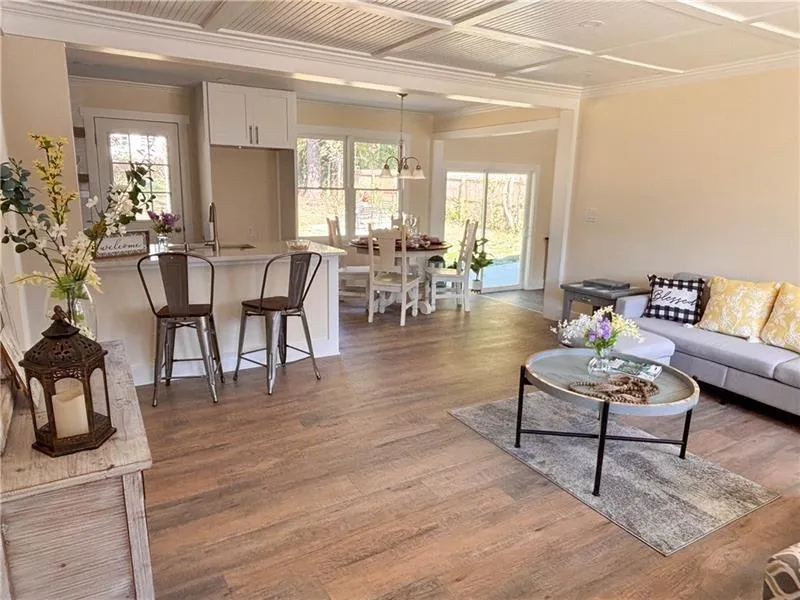 1912 Canmont Drive Ne, Atlanta, Georgia 30319, 3 Bedrooms Bedrooms, ,2 BathroomsBathrooms,Residential,For Sale,1912 Canmont Drive Ne,7632580