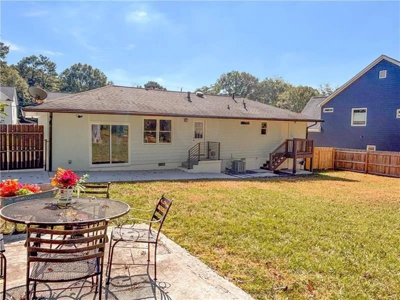 1912 Canmont Drive Ne, Atlanta, Georgia 30319, 3 Bedrooms Bedrooms, ,2 BathroomsBathrooms,Residential,For Sale,1912 Canmont Drive Ne,7632580