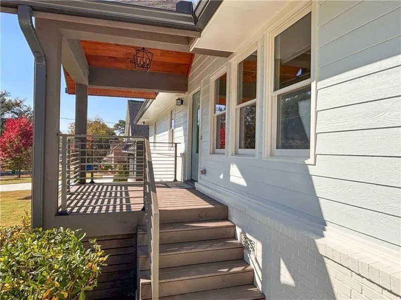 1912 Canmont Drive Ne, Atlanta, Georgia 30319, 3 Bedrooms Bedrooms, ,2 BathroomsBathrooms,Residential,For Sale,1912 Canmont Drive Ne,7632580