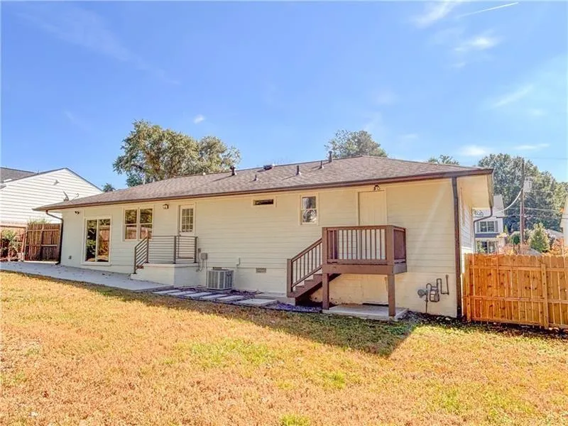 1912 Canmont Drive Ne, Atlanta, Georgia 30319, 3 Bedrooms Bedrooms, ,2 BathroomsBathrooms,Residential,For Sale,1912 Canmont Drive Ne,7632580