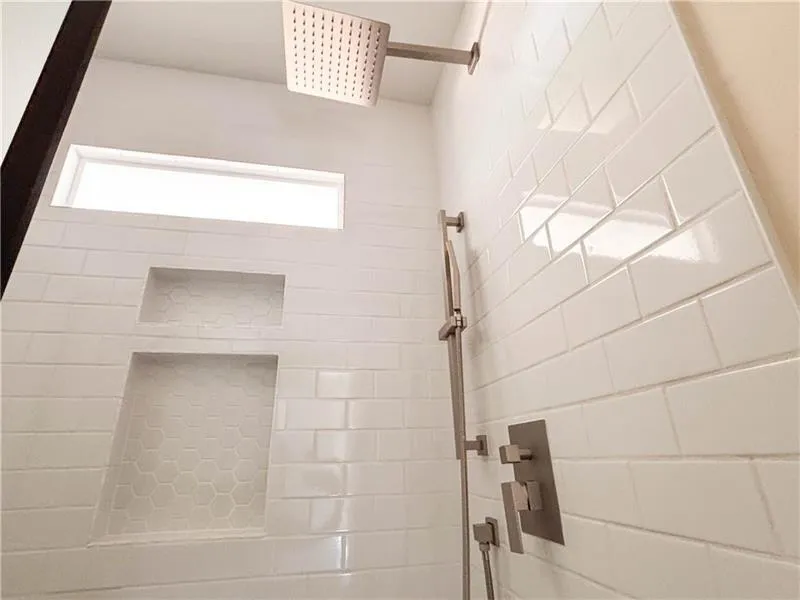 1912 Canmont Drive Ne, Atlanta, Georgia 30319, 3 Bedrooms Bedrooms, ,2 BathroomsBathrooms,Residential,For Sale,1912 Canmont Drive Ne,7632580