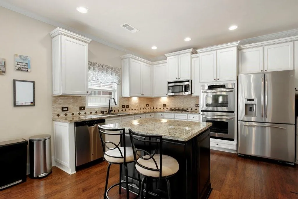7770 Stratford Lane, Sandy Springs, Georgia 30350, 5 Bedrooms Bedrooms, ,3 BathroomsBathrooms,Residential,Sold,7770 Stratford Lane,7087813