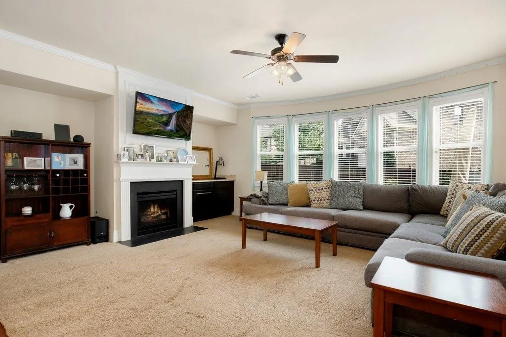 7770 Stratford Lane, Sandy Springs, Georgia 30350, 5 Bedrooms Bedrooms, ,3 BathroomsBathrooms,Residential,Sold,7770 Stratford Lane,7087813