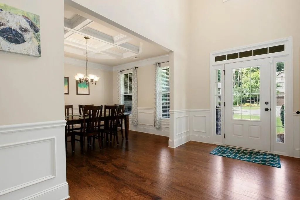 7770 Stratford Lane, Sandy Springs, Georgia 30350, 5 Bedrooms Bedrooms, ,3 BathroomsBathrooms,Residential,Sold,7770 Stratford Lane,7087813