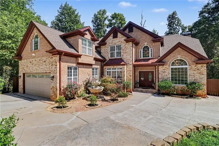 760 Links View Drive, Sugar Hill, Georgia 30518