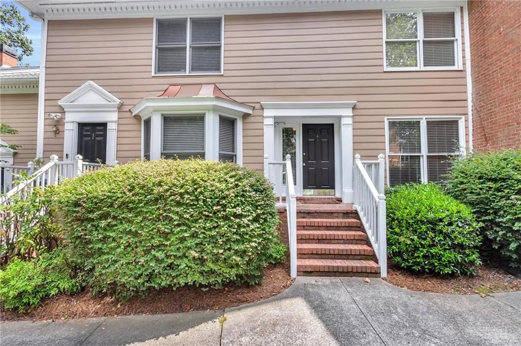 7500 Roswell Road Unit 4, Sandy Springs, Georgia 30350, 2 Bedrooms Bedrooms, ,2 BathroomsBathrooms,Residential,Sold,7500 Roswell Road Unit 4,7094652