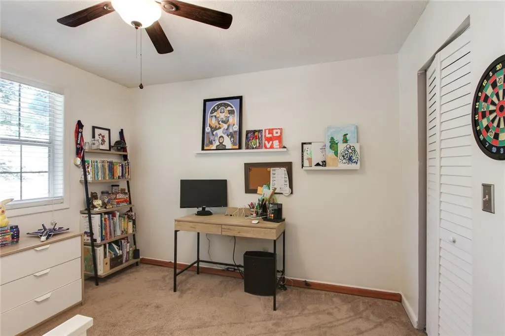 6900 Roswell Road Unit D1, Atlanta, Georgia 30328, 3 Bedrooms Bedrooms, ,2 BathroomsBathrooms,Residential,Sold,6900 Roswell Road Unit D1,6905499