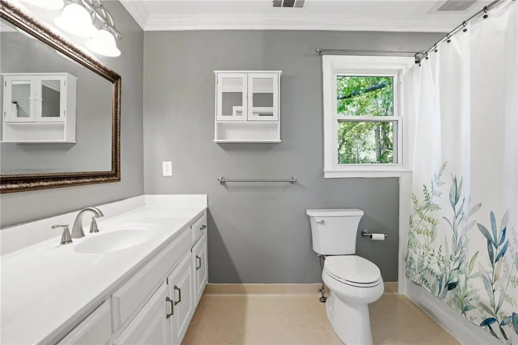 210 Woodrill Way, Atlanta, Georgia 30350, 4 Bedrooms Bedrooms, ,4 BathroomsBathrooms,Residential,For Sale,210 Woodrill Way,7763661