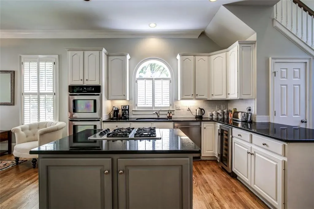 430 Laurel Chase Court, Atlanta, Georgia 30327, 5 Bedrooms Bedrooms, ,5 BathroomsBathrooms,Residential,Sold,430 Laurel Chase Court,5841888