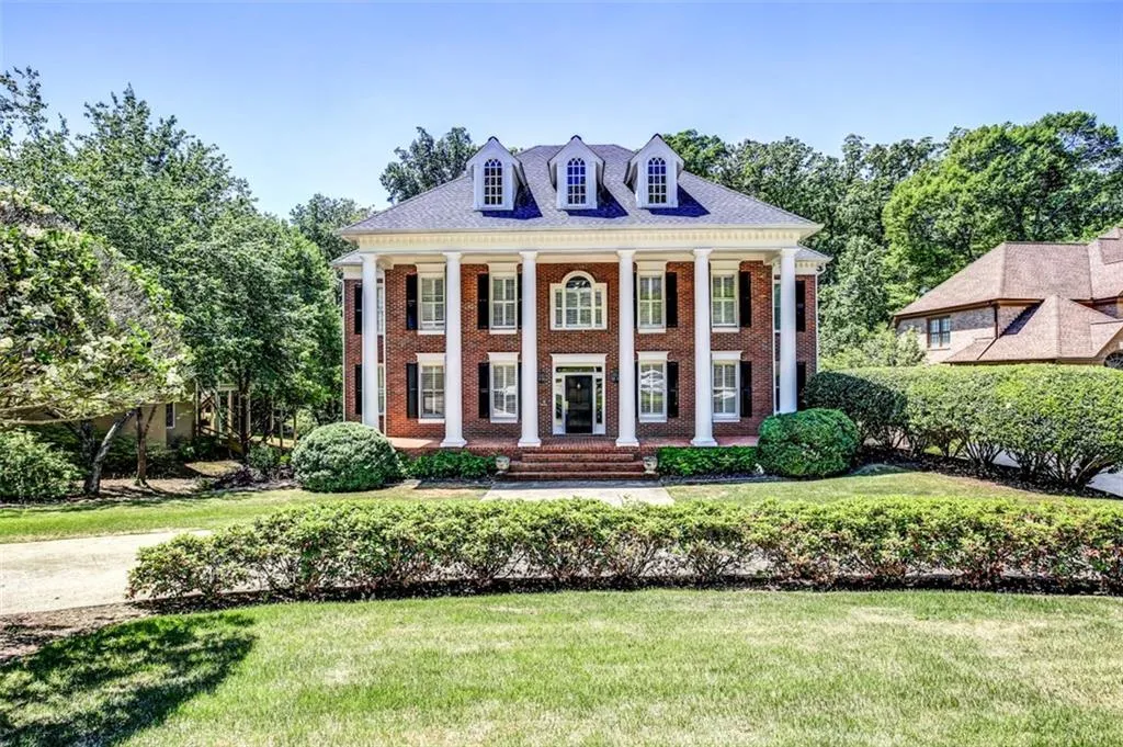 430 Laurel Chase Court, Atlanta, Georgia 30327, 5 Bedrooms Bedrooms, ,5 BathroomsBathrooms,Residential,Sold,430 Laurel Chase Court,5841888