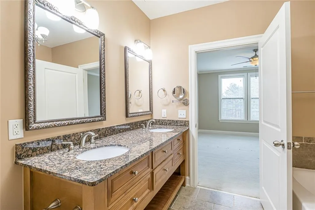 901 Abernathy Road Unit 5290, Atlanta, Georgia 30328, 2 Bedrooms Bedrooms, ,2 BathroomsBathrooms,Residential,Sold,901 Abernathy Road Unit 5290,7151233