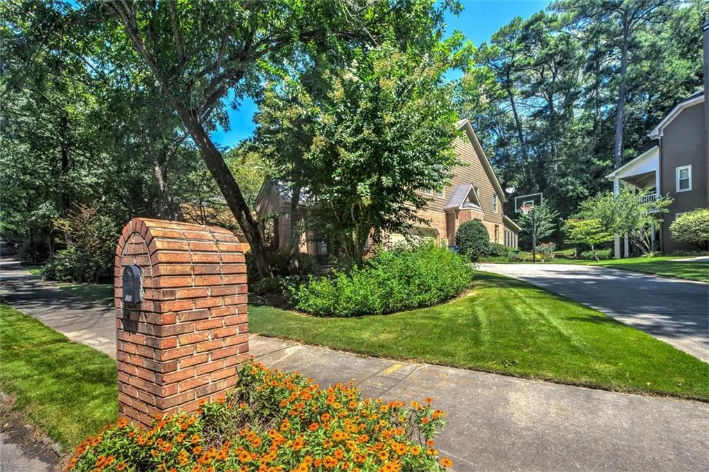 578 Pelham Road Ne, Atlanta, Georgia 30324, 4 Bedrooms Bedrooms, ,2 BathroomsBathrooms,Residential,Sold,578 Pelham Road Ne,5891192