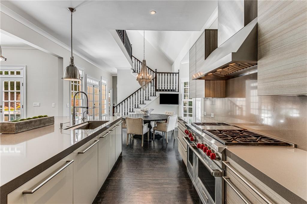 5825 De Claire Court, Atlanta, Georgia 30328, 7 Bedrooms Bedrooms, ,4 BathroomsBathrooms,Residential,Sold,5825 De Claire Court,7262891