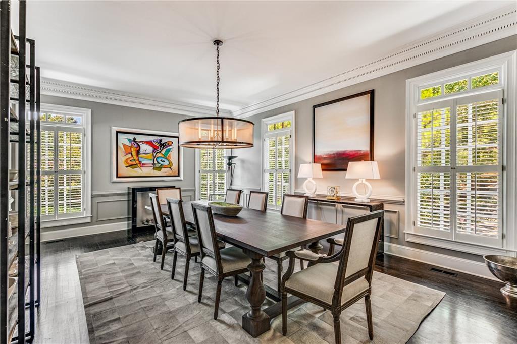 5825 De Claire Court, Atlanta, Georgia 30328, 7 Bedrooms Bedrooms, ,4 BathroomsBathrooms,Residential,Sold,5825 De Claire Court,7262891