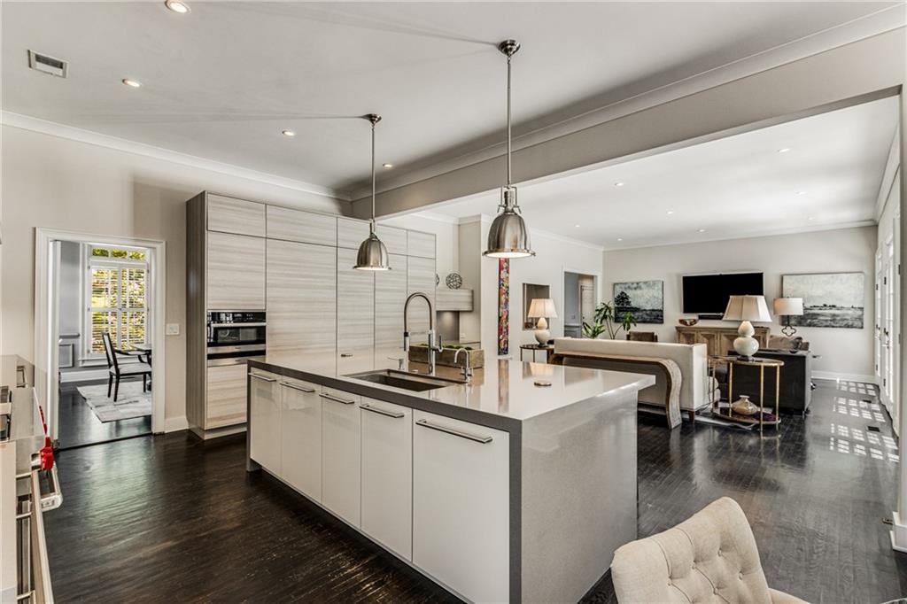 5825 De Claire Court, Atlanta, Georgia 30328, 7 Bedrooms Bedrooms, ,4 BathroomsBathrooms,Residential,Sold,5825 De Claire Court,7262891