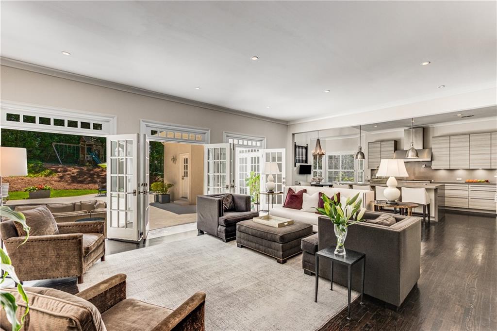 5825 De Claire Court, Atlanta, Georgia 30328, 7 Bedrooms Bedrooms, ,4 BathroomsBathrooms,Residential,Sold,5825 De Claire Court,7262891