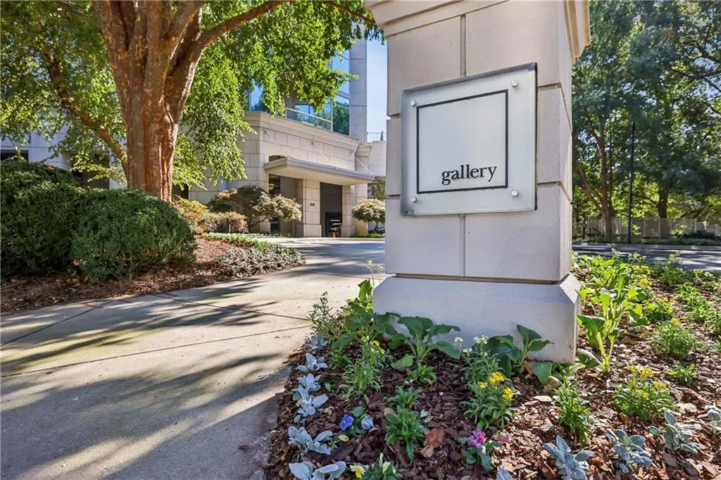 2795 Peachtree Road Ne Unit 2106, Atlanta, Georgia 30305, 3 Bedrooms Bedrooms, ,3 BathroomsBathrooms,Residential,For Sale,2795 Peachtree Road Ne Unit 2106,7667489