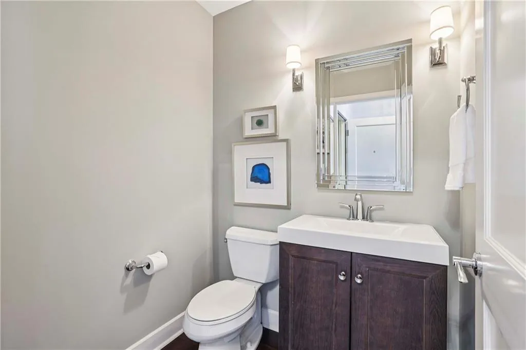 2795 Peachtree Road Ne Unit 2106, Atlanta, Georgia 30305, 3 Bedrooms Bedrooms, ,3 BathroomsBathrooms,Residential,For Sale,2795 Peachtree Road Ne Unit 2106,7667489