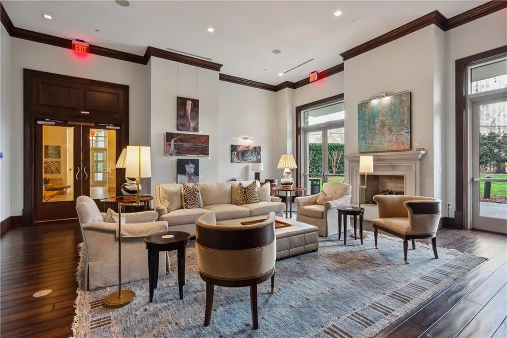2795 Peachtree Road Ne Unit 2106, Atlanta, Georgia 30305, 3 Bedrooms Bedrooms, ,3 BathroomsBathrooms,Residential,For Sale,2795 Peachtree Road Ne Unit 2106,7667489
