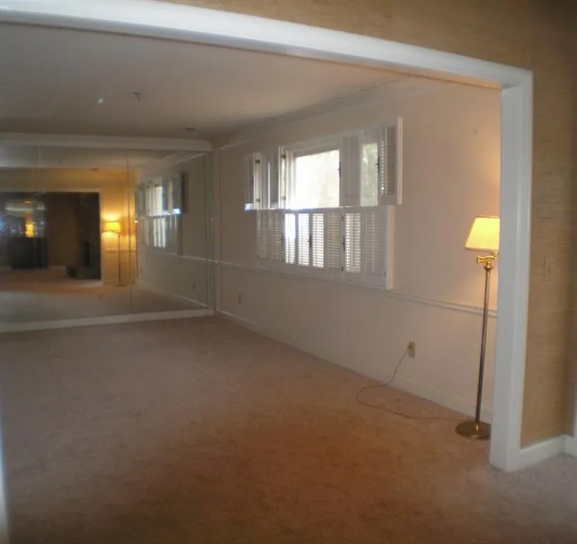 470 W Spalding Drive, Sandy Springs, Georgia 30328, 3 Bedrooms Bedrooms, ,2 BathroomsBathrooms,Residential,Sold,470 W Spalding Drive,5936230