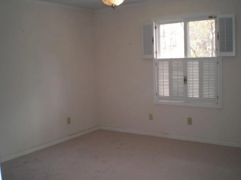 470 W Spalding Drive, Sandy Springs, Georgia 30328, 3 Bedrooms Bedrooms, ,2 BathroomsBathrooms,Residential,Sold,470 W Spalding Drive,5936230