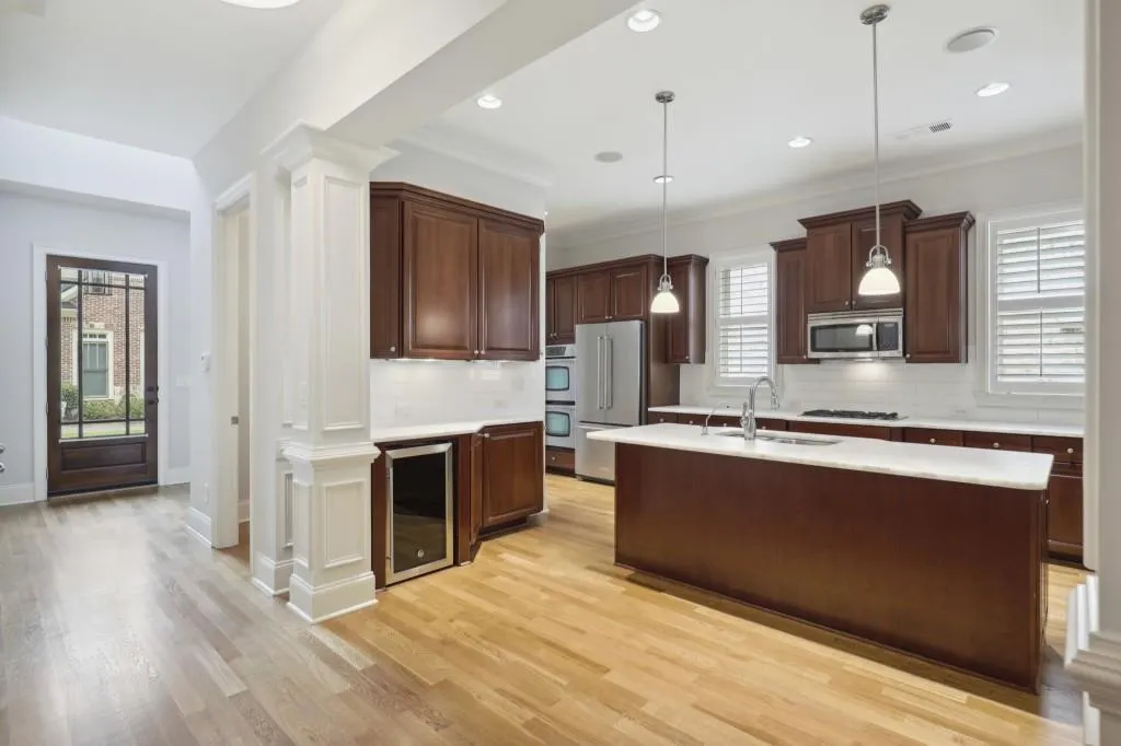 216 Mount Vernon Cove, Atlanta, Georgia 30328, 4 Bedrooms Bedrooms, ,4 BathroomsBathrooms,Residential,Sold,216 Mount Vernon Cove,7074074