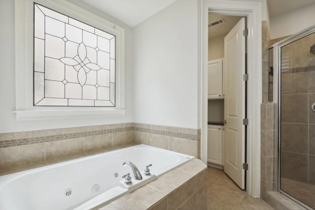 216 Mount Vernon Cove, Atlanta, Georgia 30328, 4 Bedrooms Bedrooms, ,4 BathroomsBathrooms,Residential,Sold,216 Mount Vernon Cove,7074074