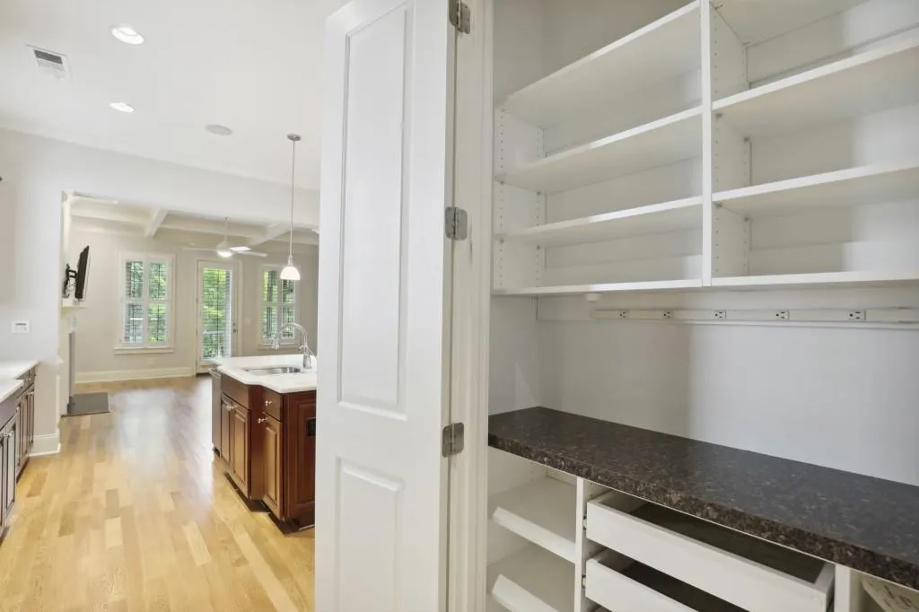 216 Mount Vernon Cove, Atlanta, Georgia 30328, 4 Bedrooms Bedrooms, ,4 BathroomsBathrooms,Residential,Sold,216 Mount Vernon Cove,7074074