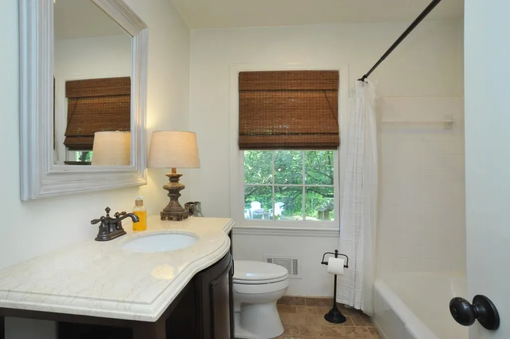 570 Pine Forest Road, Atlanta, Georgia 30342, 3 Bedrooms Bedrooms, ,2 BathroomsBathrooms,Residential,Sold,570 Pine Forest Road,6520862