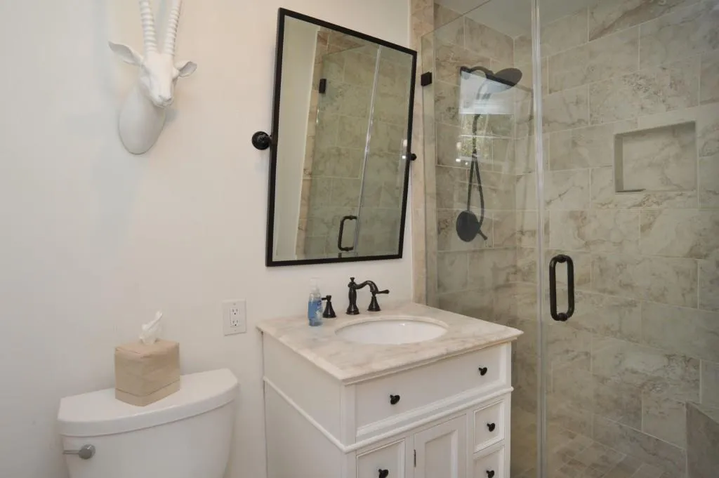 570 Pine Forest Road, Atlanta, Georgia 30342, 3 Bedrooms Bedrooms, ,2 BathroomsBathrooms,Residential,Sold,570 Pine Forest Road,6520862