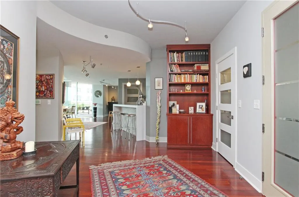 20 10th Street Nw Unit 1203, Atlanta, Georgia 30309, 3 Bedrooms Bedrooms, ,3 BathroomsBathrooms,Residential,Sold,20 10th Street Nw Unit 1203,5732463