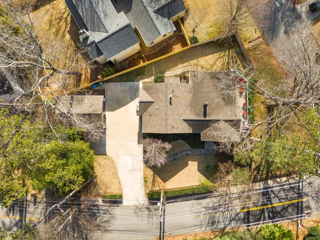 3495 Habersham Road Nw, Atlanta, Georgia 30305, 4 Bedrooms Bedrooms, ,2 BathroomsBathrooms,Residential,For Sale,3495 Habersham Road Nw,7513678