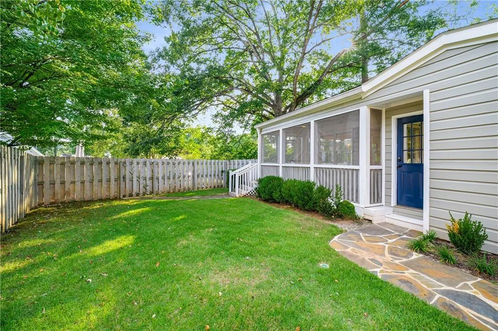 3495 Habersham Road Nw, Atlanta, Georgia 30305, 4 Bedrooms Bedrooms, ,2 BathroomsBathrooms,Residential,For Sale,3495 Habersham Road Nw,7513678