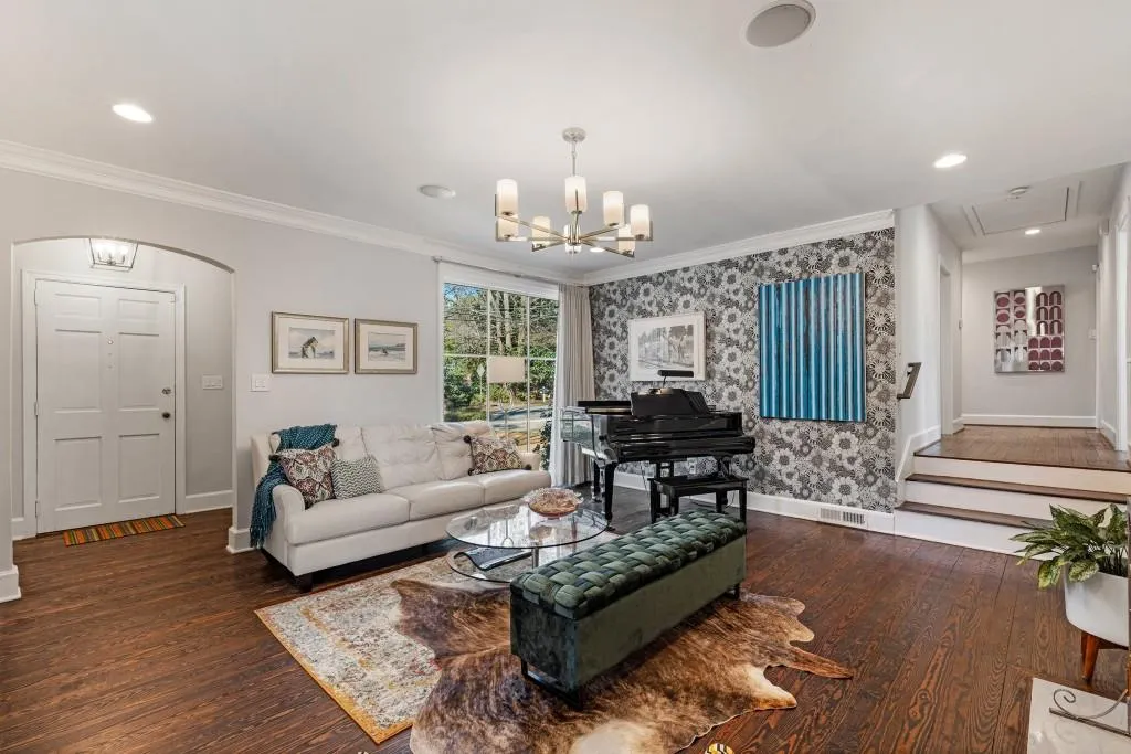 3495 Habersham Road Nw, Atlanta, Georgia 30305, 4 Bedrooms Bedrooms, ,2 BathroomsBathrooms,Residential,For Sale,3495 Habersham Road Nw,7513678