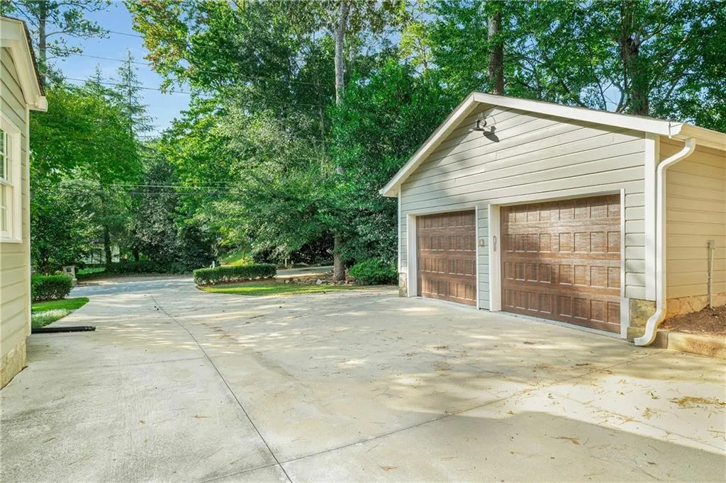 3495 Habersham Road Nw, Atlanta, Georgia 30305, 4 Bedrooms Bedrooms, ,2 BathroomsBathrooms,Residential,For Sale,3495 Habersham Road Nw,7513678