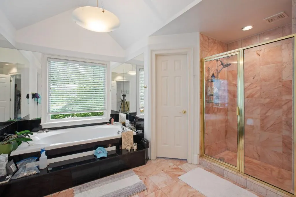 8294 Grogans Ferry Road, Sandy Springs, Georgia 30350, 5 Bedrooms Bedrooms, ,4 BathroomsBathrooms,Residential,Sold,8294 Grogans Ferry Road,6909421 8294 Grogans Ferry Road, Sandy Springs, Georgia 30350, 5 Bedrooms Bedrooms, ,4 BathroomsBathrooms,Residential,Sold,8294 Grogans Ferry Road,6909421