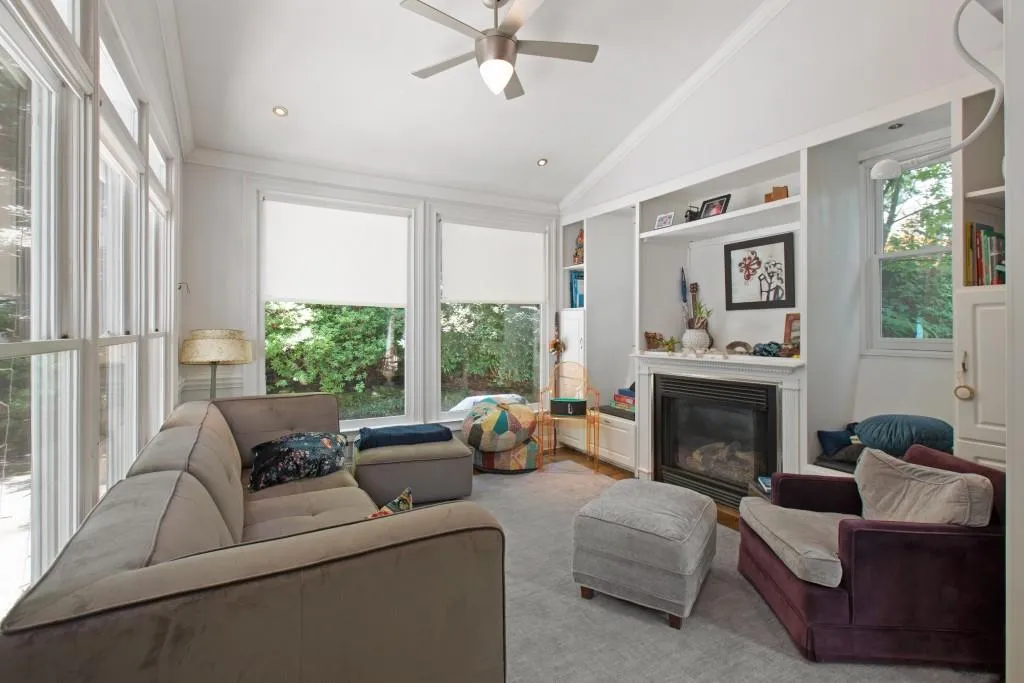 8294 Grogans Ferry Road, Sandy Springs, Georgia 30350, 5 Bedrooms Bedrooms, ,4 BathroomsBathrooms,Residential,Sold,8294 Grogans Ferry Road,6909421 8294 Grogans Ferry Road, Sandy Springs, Georgia 30350, 5 Bedrooms Bedrooms, ,4 BathroomsBathrooms,Residential,Sold,8294 Grogans Ferry Road,6909421