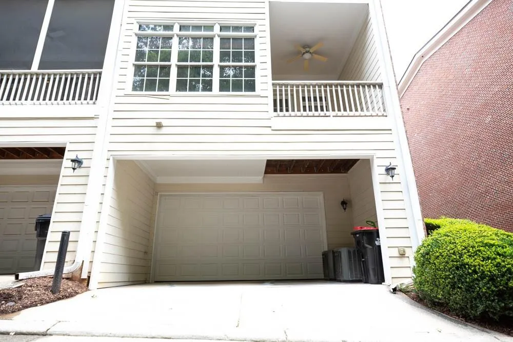 1043 Pearl Point, Sandy Springs, Georgia 30328, 2 Bedrooms Bedrooms, ,3 BathroomsBathrooms,Residential,Sold,1043 Pearl Point,6908767