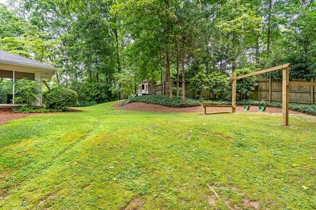 6885 Castleton Drive Nw, Sandy Springs, Georgia 30328, 4 Bedrooms Bedrooms, ,2 BathroomsBathrooms,Residential,Sold,6885 Castleton Drive Nw,7091841