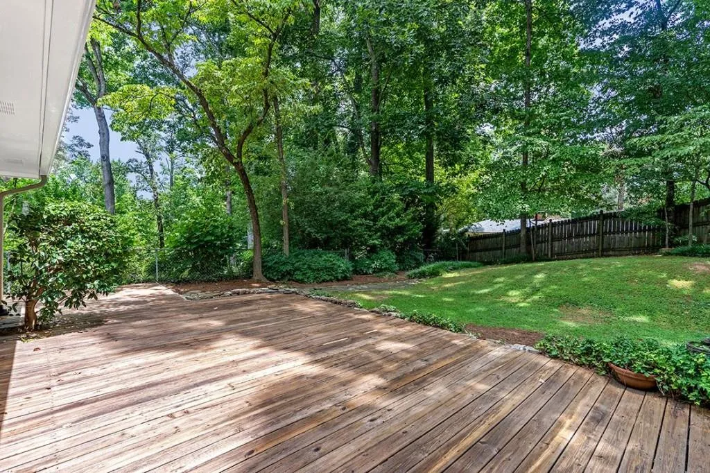 6885 Castleton Drive Nw, Sandy Springs, Georgia 30328, 4 Bedrooms Bedrooms, ,2 BathroomsBathrooms,Residential,Sold,6885 Castleton Drive Nw,7091841