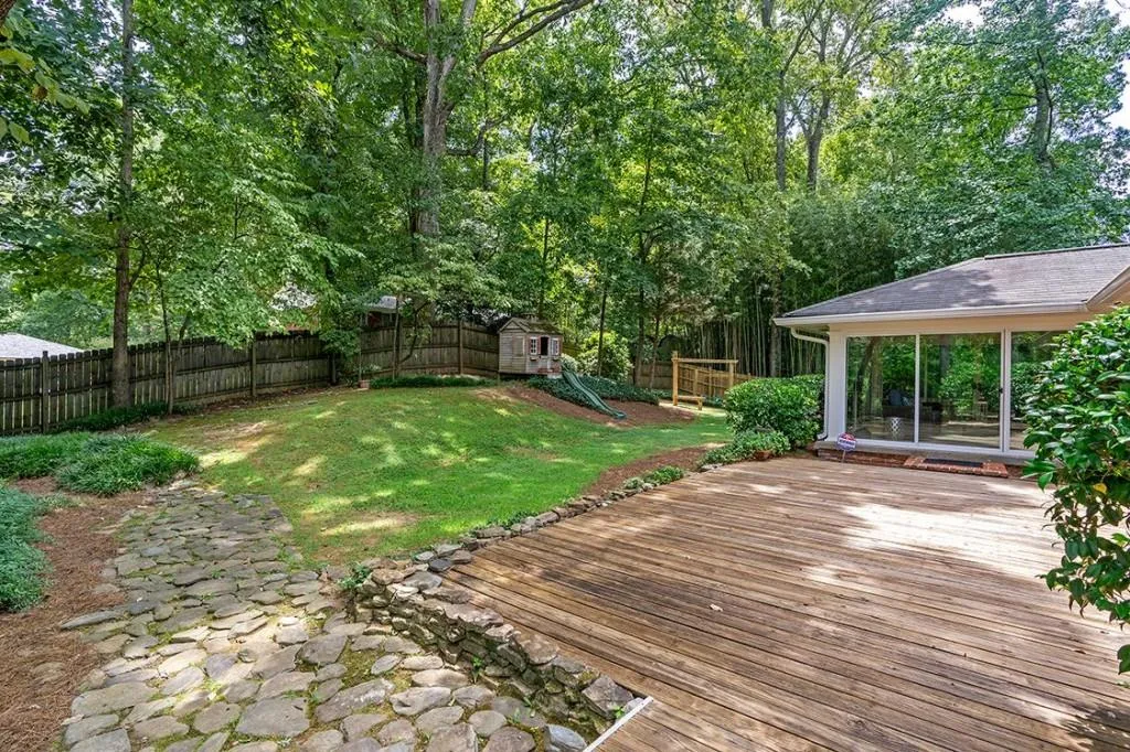 6885 Castleton Drive Nw, Sandy Springs, Georgia 30328, 4 Bedrooms Bedrooms, ,2 BathroomsBathrooms,Residential,Sold,6885 Castleton Drive Nw,7091841