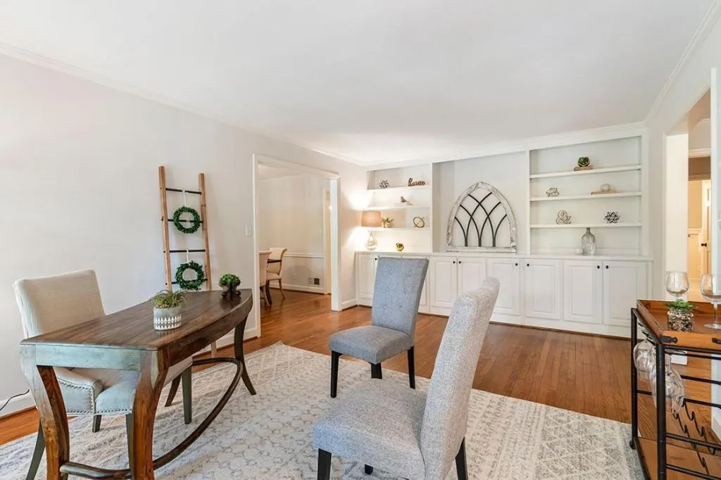 6885 Castleton Drive Nw, Sandy Springs, Georgia 30328, 4 Bedrooms Bedrooms, ,2 BathroomsBathrooms,Residential,Sold,6885 Castleton Drive Nw,7091841
