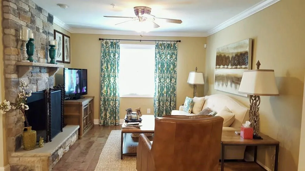 750 Dalrymple Road Unit N4, Atlanta, Georgia 30328, 3 Bedrooms Bedrooms, ,2 BathroomsBathrooms,Residential,Sold,750 Dalrymple Road Unit N4,5635781