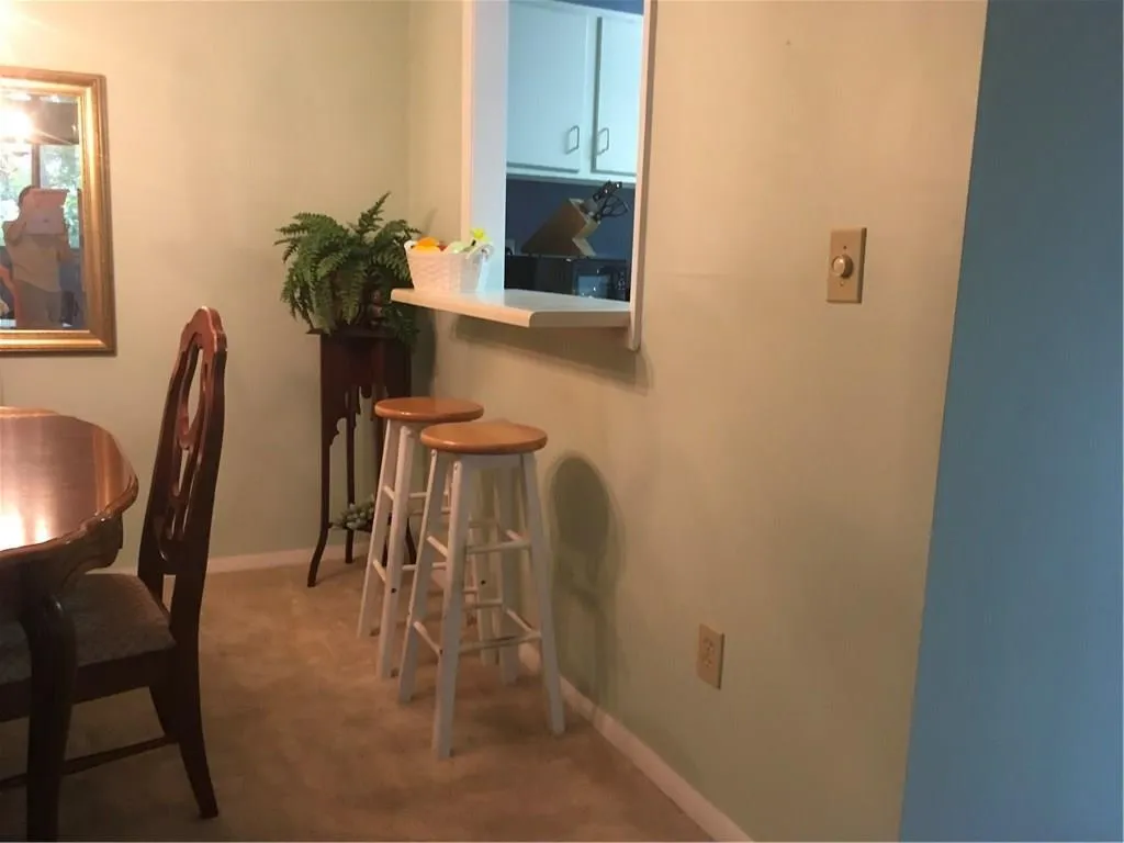 403 Woodcliff Drive, Sandy Springs, Georgia 30350, 2 Bedrooms Bedrooms, ,1 BathroomBathrooms,Residential,Sold,403 Woodcliff Drive,5883009